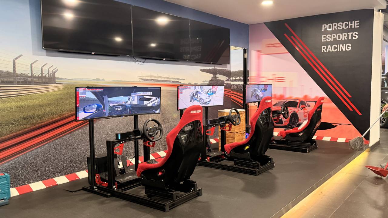 Esports-grade simulator rental setup at exhibition Malaysia
